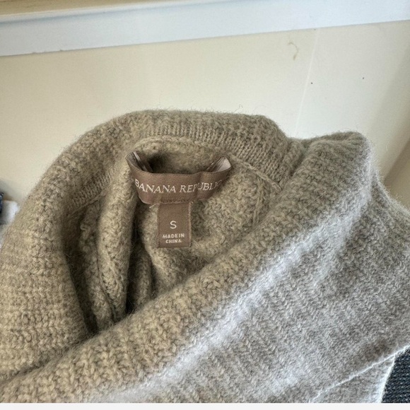 Gray Turtleneck Wool Sweater - Picture 2 of 3